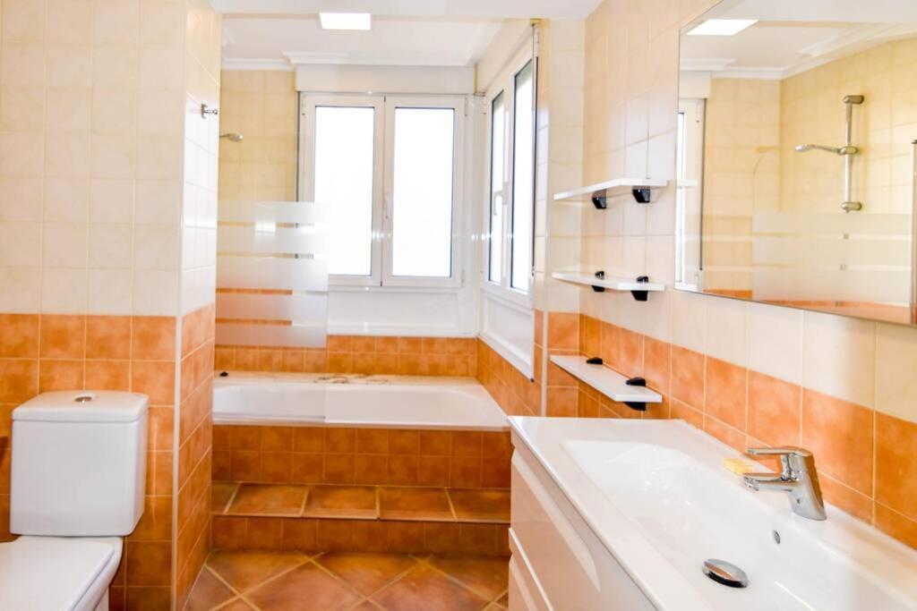 Comodo Apartamento En Puertochico, Cerca De Todo. Santander Exterior foto